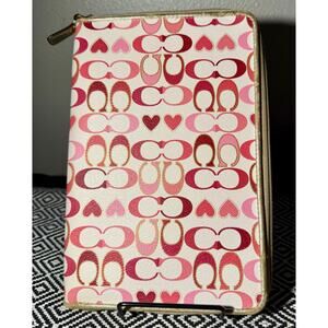 Coach Signature Heart Peyton E-Reader Tablet Case